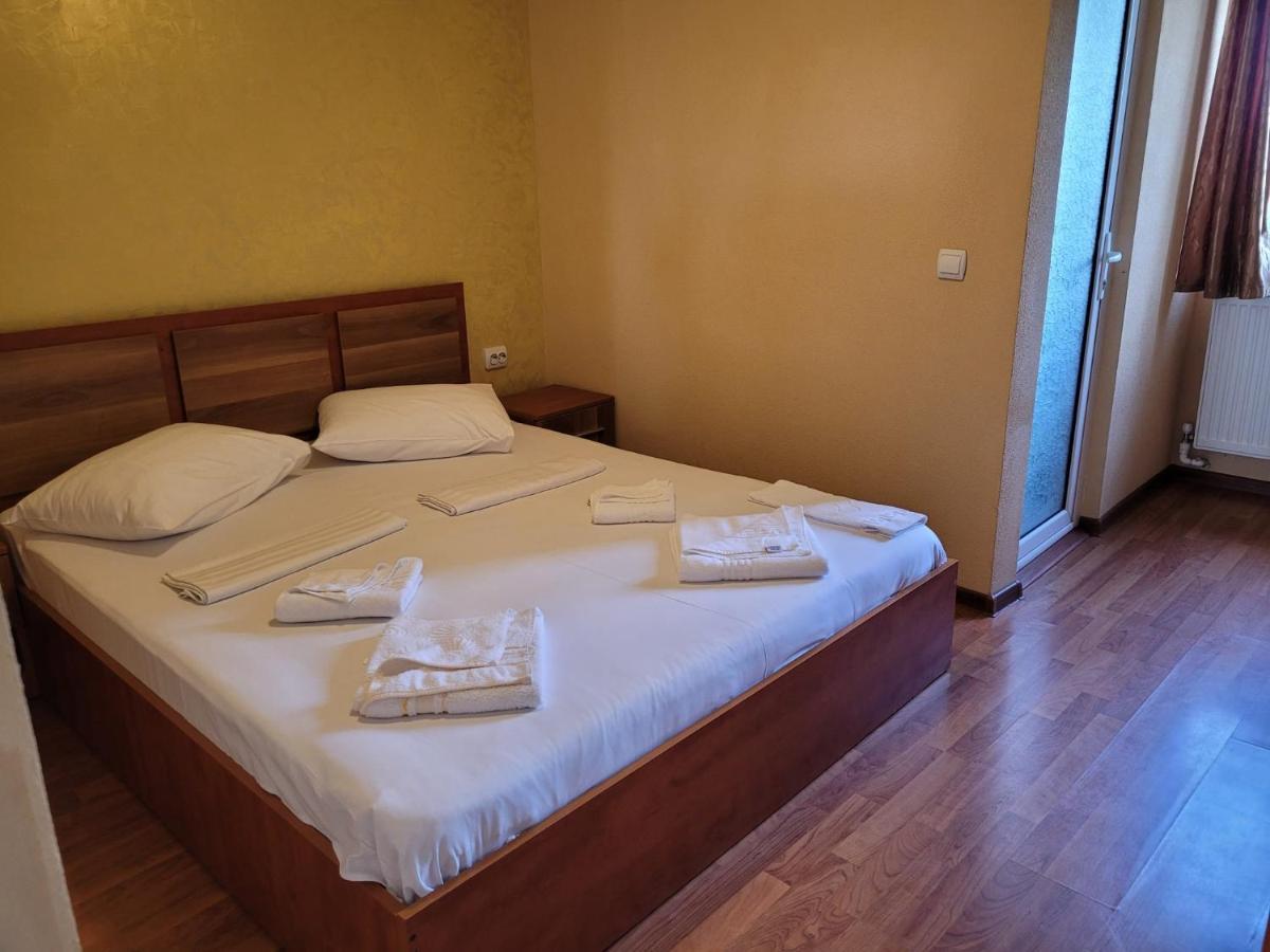 Pensiunea Miasor Hotel มูรีกีโอล ภายนอก รูปภาพ