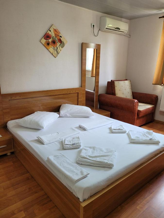 Pensiunea Miasor Hotel มูรีกีโอล ภายนอก รูปภาพ